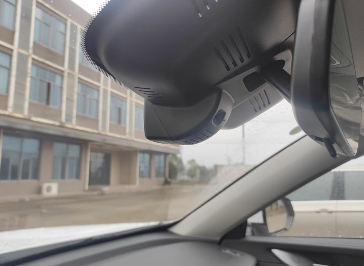 Xevaban.com ở 214 Giải Phóng là đơn vị chuyên cung cấp phụ kiện oto, đồ chơi oto, phụ tùng oto, phụ kiện haval h6, đồ chơi haval h6, xevaban, 214 giải phóng, cam hành trình haval h6, camera hành trình haval h6, camera haval h6.